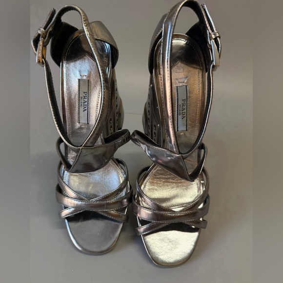 Prada Capretto Lamina Sandals Sz 6.5 37 - Picture 7 of 15
